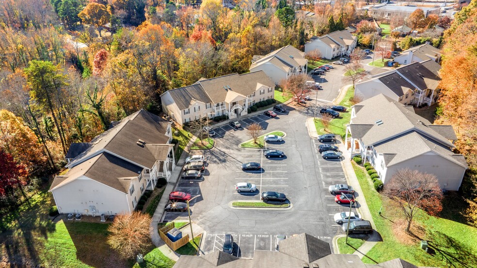 More Photos Of 2612 Guyer St, High Point Apartments For Sale