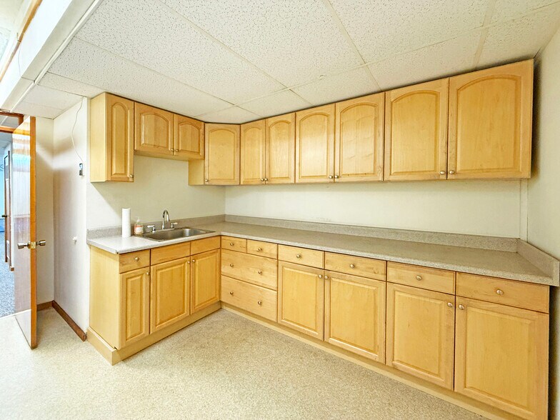 More Photos Of 1841-1847 Berkeley Way, Berkeley Office For Lease