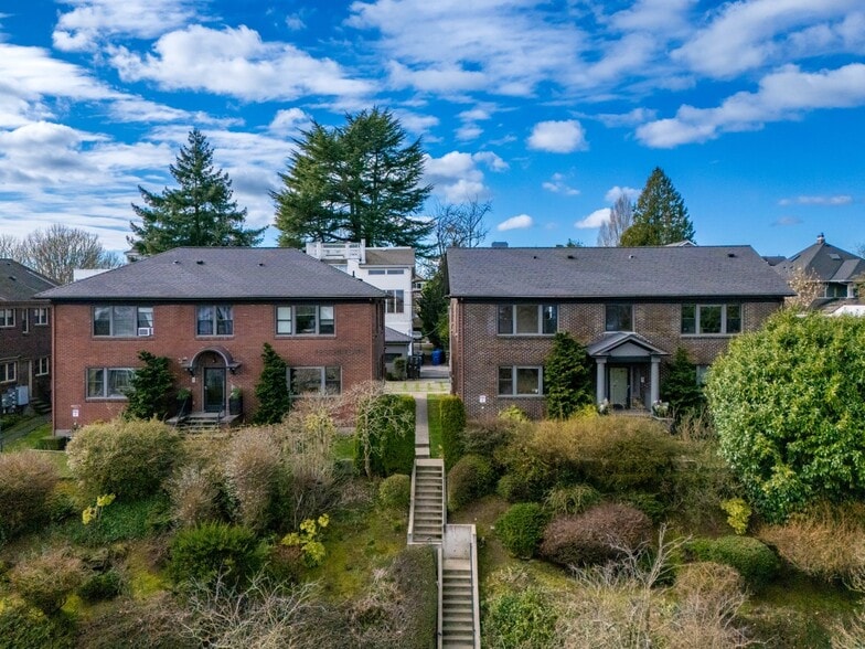 More Photos Of 109-115 30th Ave, Seattle Apartments For Sale