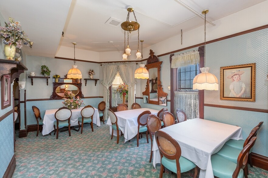 More Photos Of 2064 Orange Tree Ln, Redlands Lodge Meeting Hall For Sale