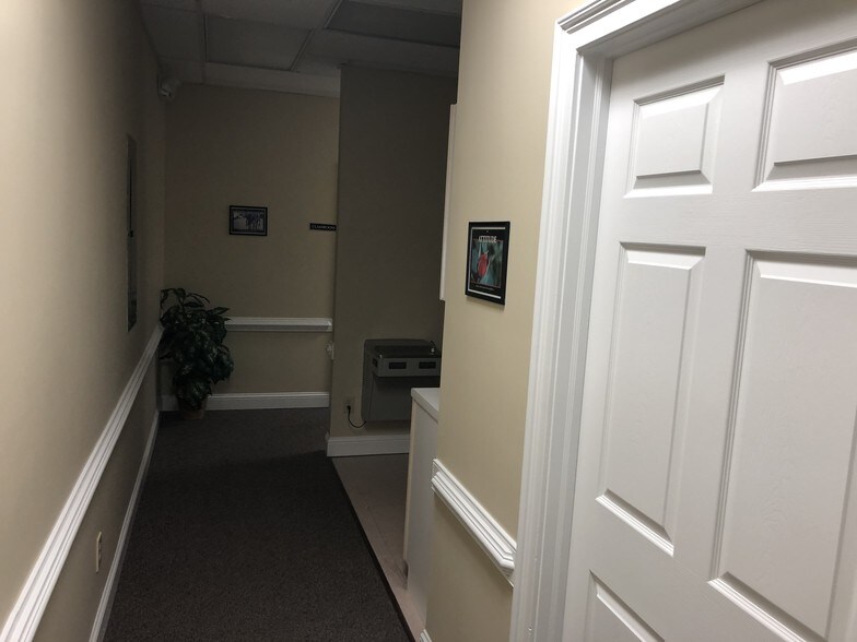 More Photos Of 997 Commerce Dr SW, Conyers Medical For Lease