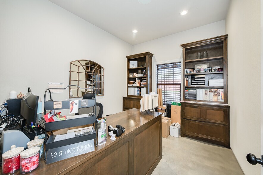 More Photos Of 11184 Dan Williams Ln, College Station Warehouse For Sale