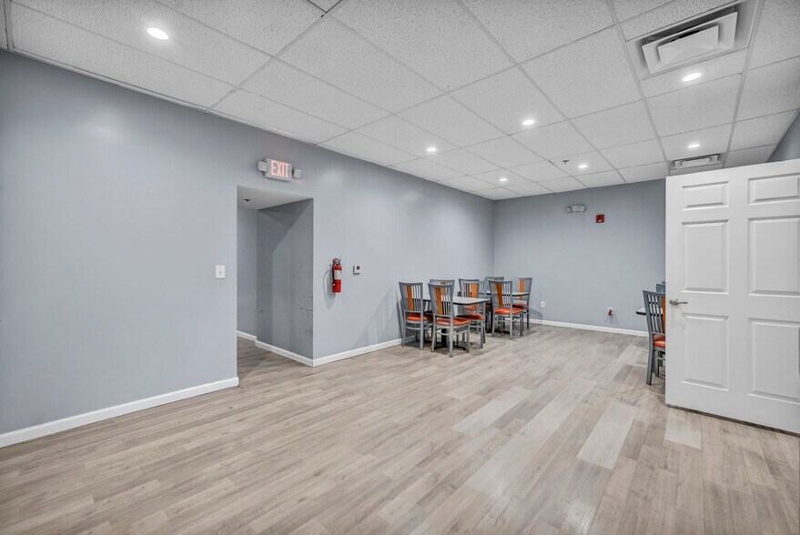 More Photos Of 1025 E Fifth Ave, Columbus Warehouse For Lease