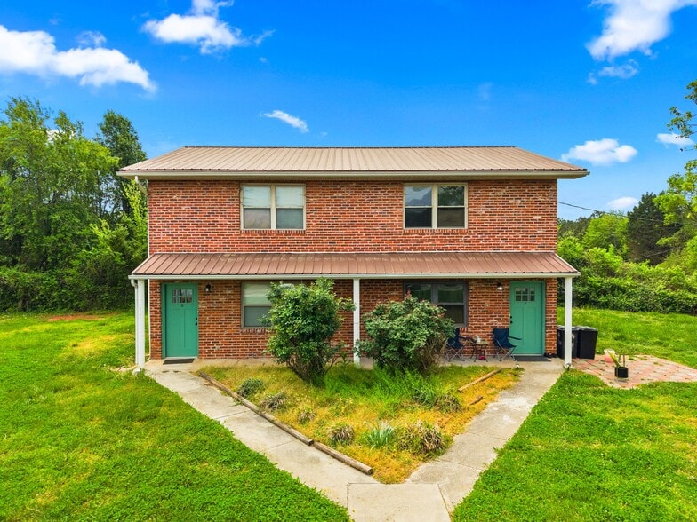 More Photos Of 3229 Blue Springs rd, Strawberry Plains Multifamily For Sale