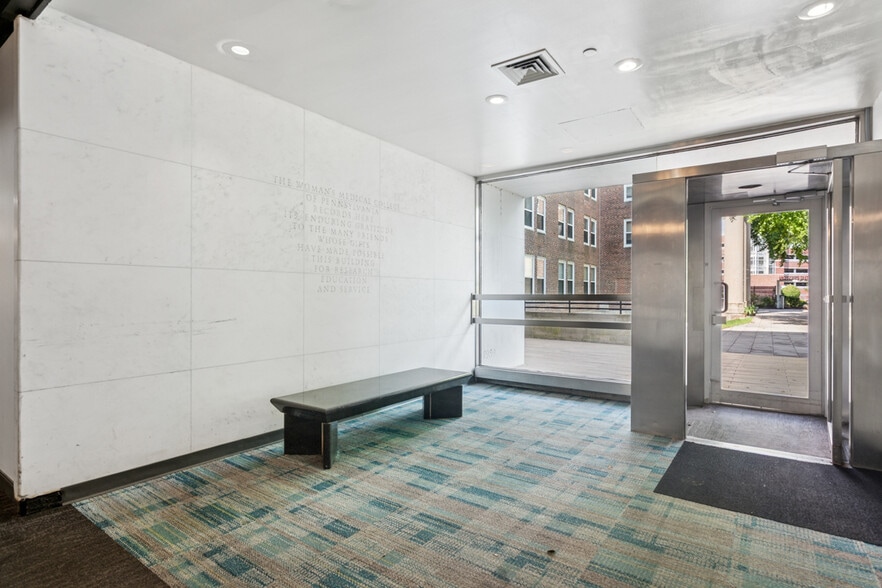More Photos Of 3300 Henry Ave, Philadelphia Unknown For Lease