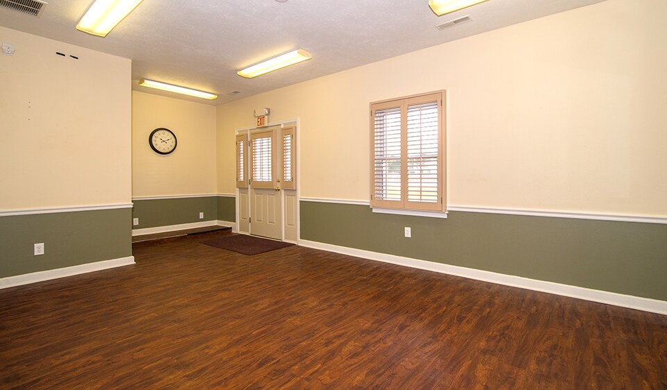 More Photos Of 29101 N State Road 19, Atlanta Medical For Sale