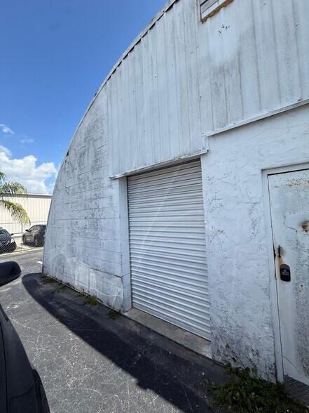More Photos Of 3935 Enterprise Ave, Naples Auto Salvage Facility For Lease