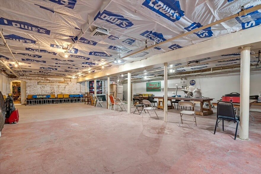 More Photos Of 837 W Linden St, Allentown Religious Facility For Sale