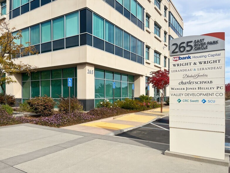 More Photos Of 265 E River Park Cir, Fresno Office For Lease