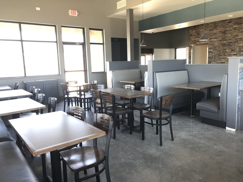 More Photos Of 3743 Frankford Rd, Dallas Restaurant For Lease
