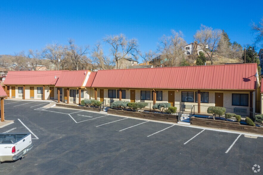 More Photos Of 3518 W Colorado Ave, Colorado Springs Hotel For Sale