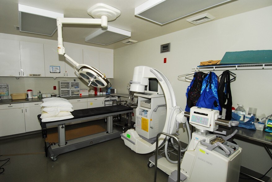 More Photos Of 1105 Las Tablas Rd, Templeton Medical For Lease