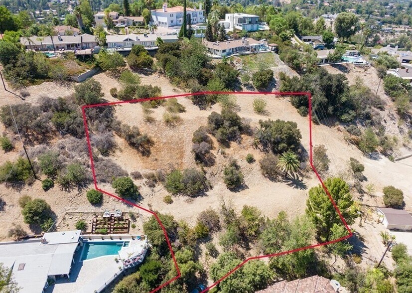 More Photos Of 4551 Lindley Ave, Tarzana Land For Sale