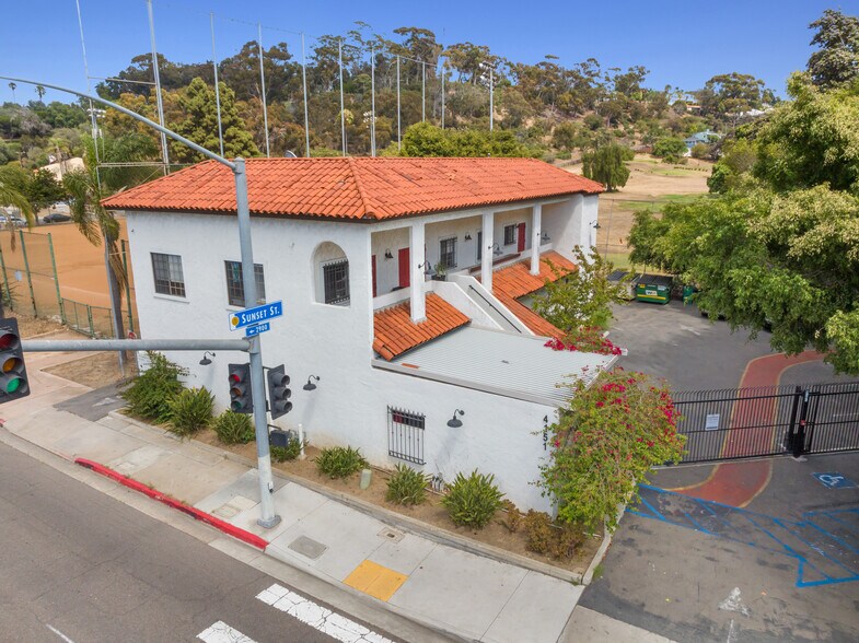 More Photos Of 4151 Taylor St, San Diego Storefront Retail Office For Sale