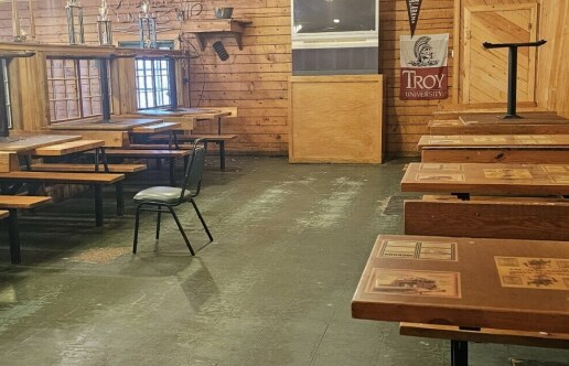 More Photos Of 923 N US Highway 231, Ozark Restaurant For Sale