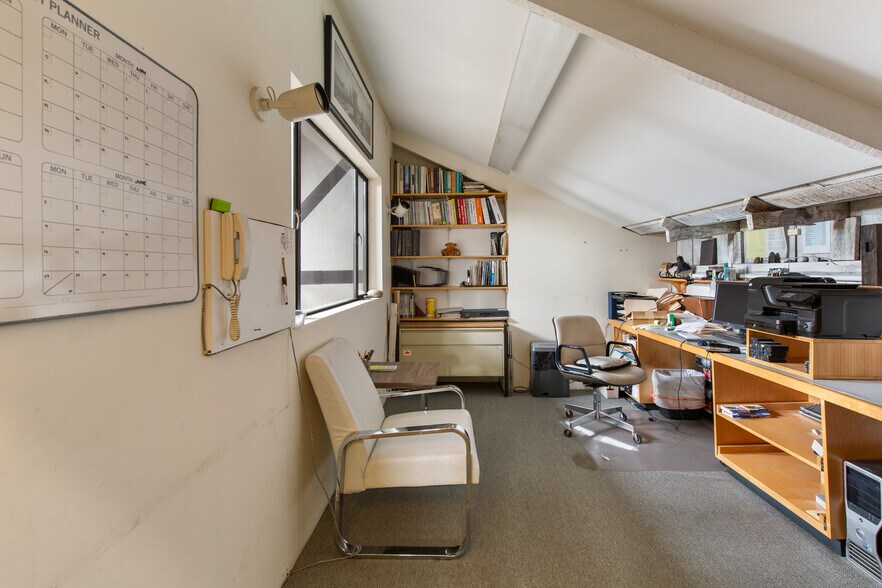 More Photos Of 2534 Magnolia St, Oakland Manufacturing For Sale