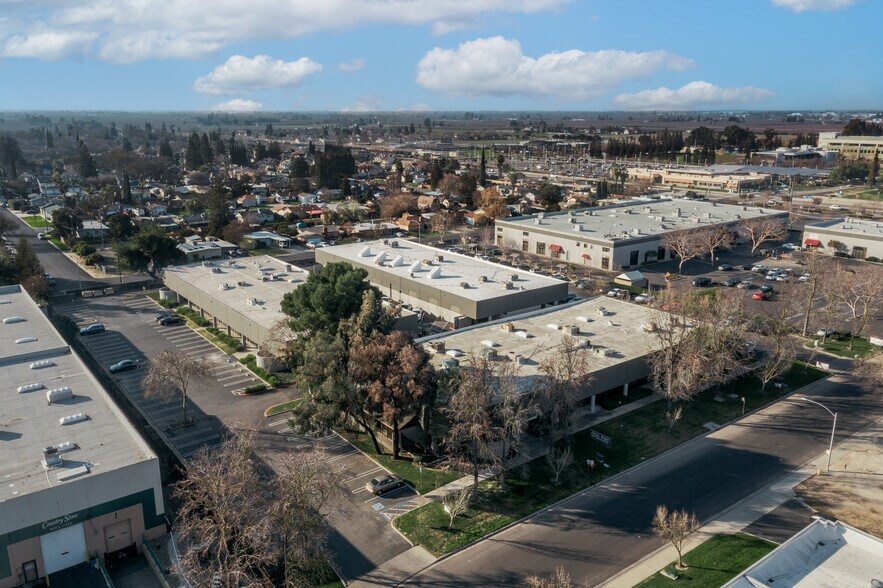 More Photos Of 1581 Cummins Dr, Modesto Research And Development For Lease