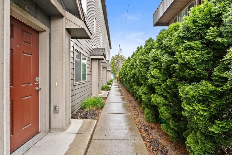 More Photos Of 815 E Sharp Ave, Spokane Apartments For Sale