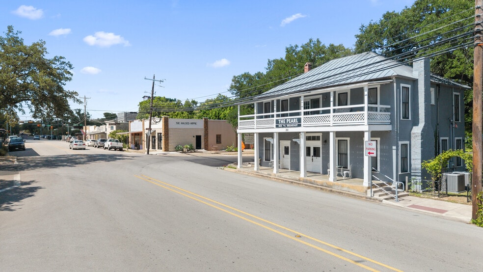 More Photos Of 201 Nugent Ave ave, Johnson City Hotel For Sale