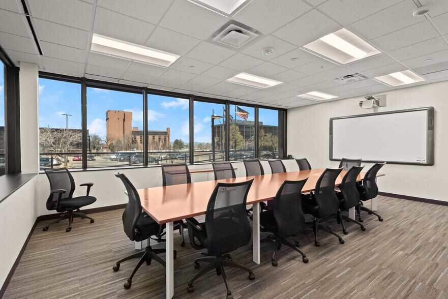 More Photos Of 3131 S vaughn Way, Aurora Unknown For Lease