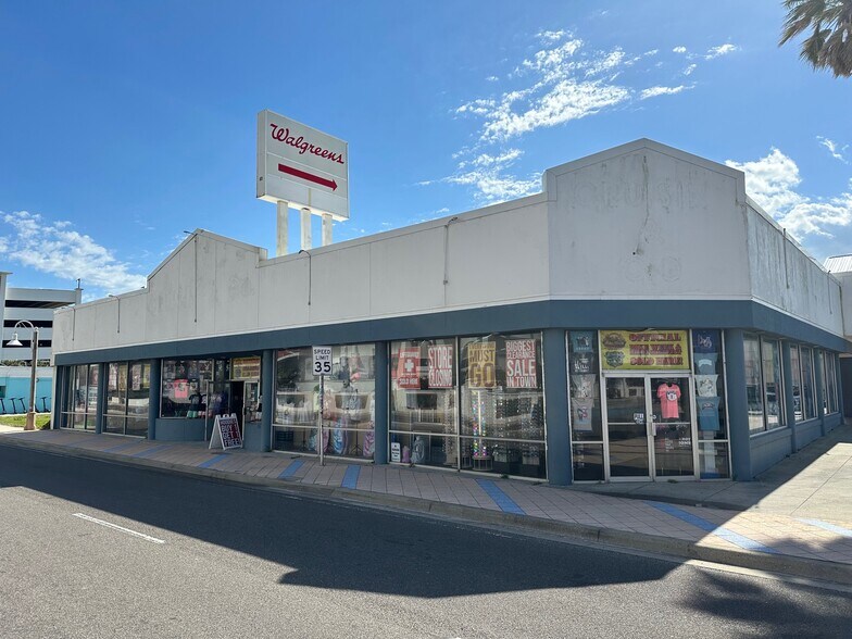 More Photos Of 537 N Atlantic Ave, Daytona Beach Restaurant For Lease