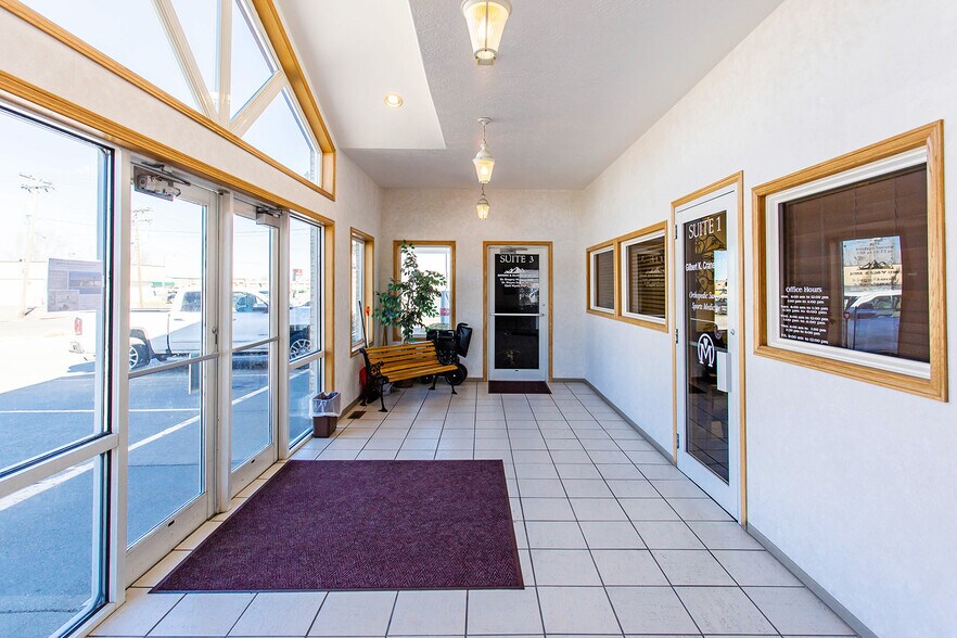 More Photos Of 1263 Bennett Ave, Burley Medical For Lease