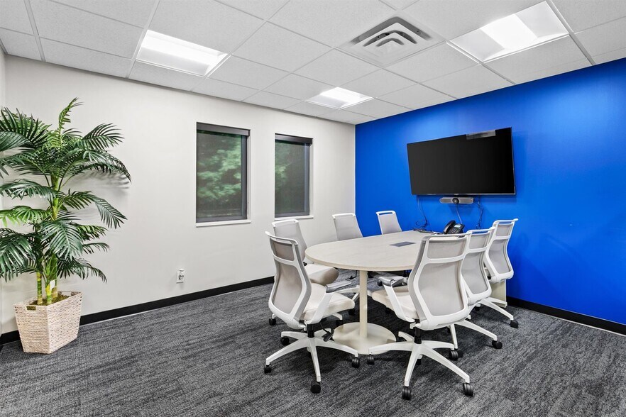 More Photos Of 2056 Woodlane Dr, Woodbury Medical For Sale
