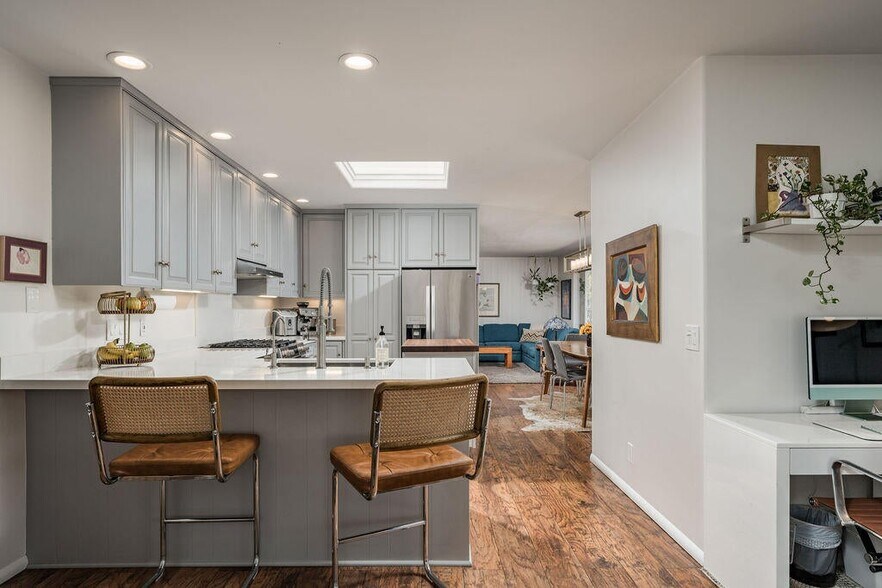 More Photos Of 440 Corona Del Mar, Santa Barbara Apartments For Sale