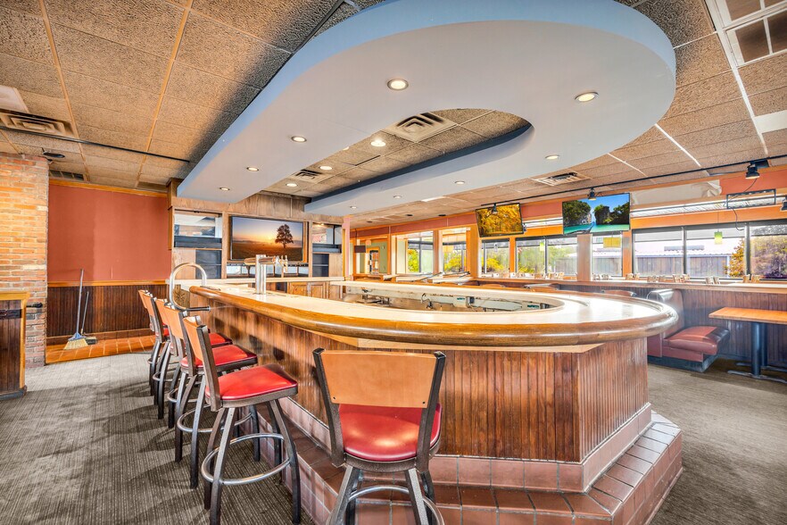 More Photos Of 1589 Big a Rd, Toccoa Flex For Sale