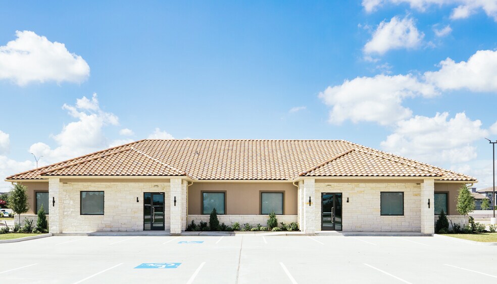 More Photos Of 8525 N Sam Houston Pkwy E, Humble Unknown For Lease