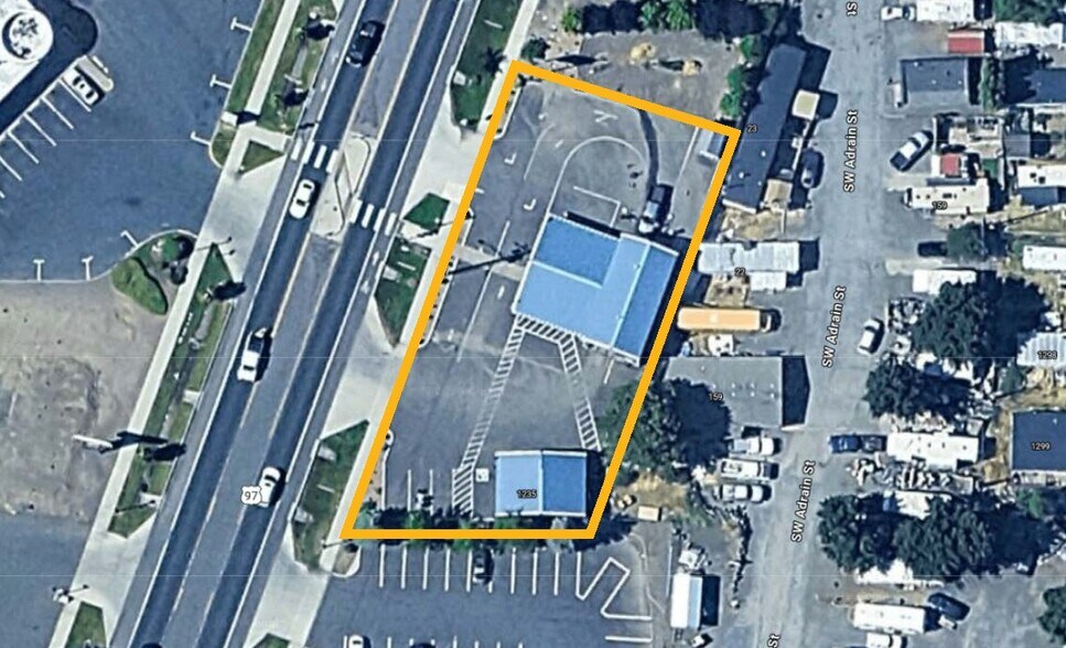 More Photos Of 1225 SW Highway 97, Madras Storefront Retail Office For Lease