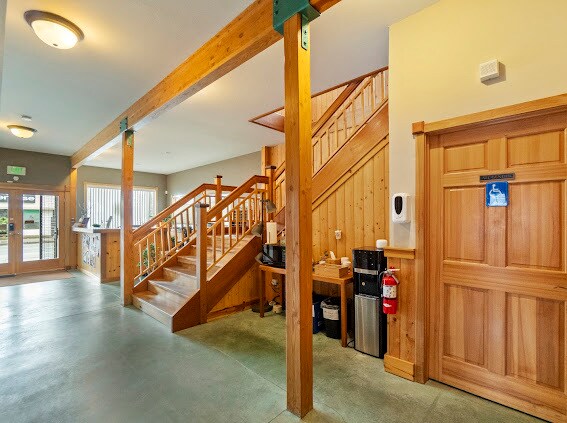 More Photos Of 338 NW 85th St, Seattle Office For Sale