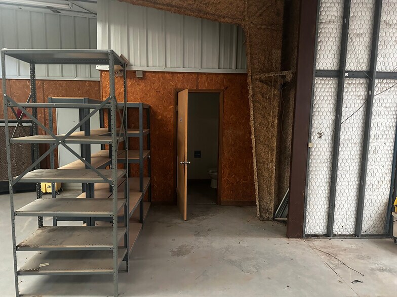 More Photos Of 601 Rex, Forsan Industrial For Sale