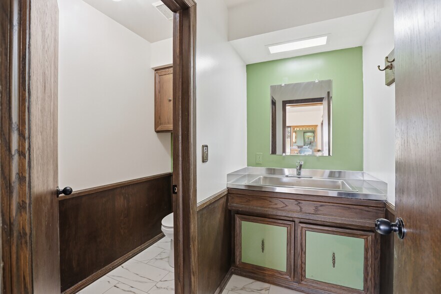 More Photos Of 4806 N Perkins Rd, Stillwater Office For Sale