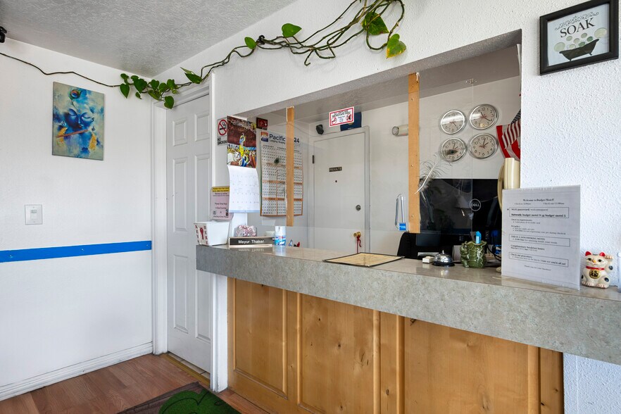 More Photos Of 75 S 350 E, Delta Hotel For Sale