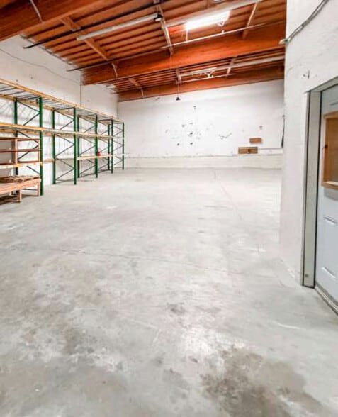 More Photos Of 4852-4882 E 2nd St, Benicia Warehouse For Sale
