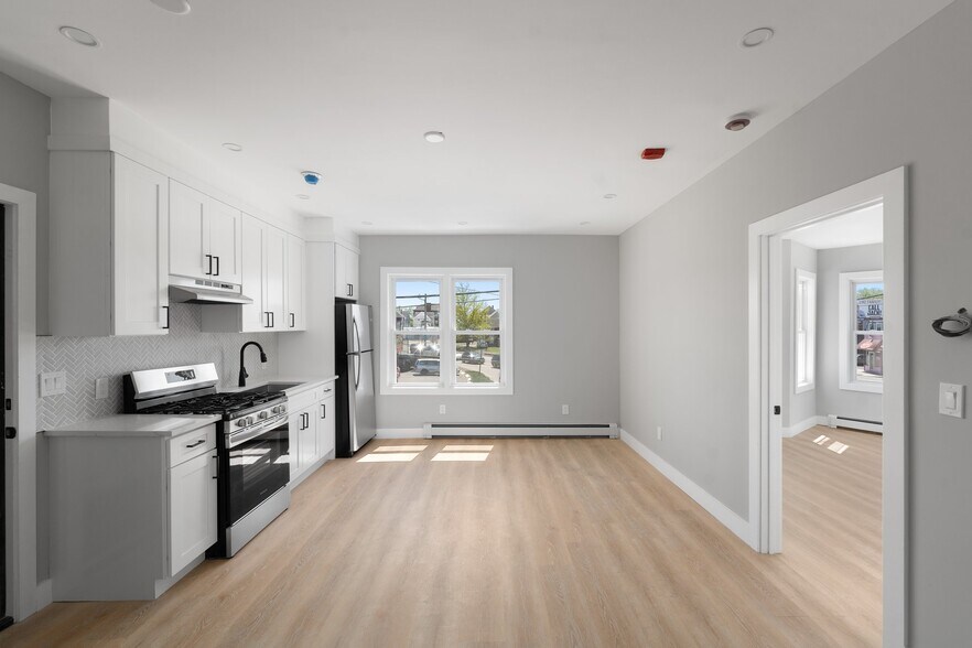 More Photos Of 735 Broadway, Pawtucket Apartments For Sale