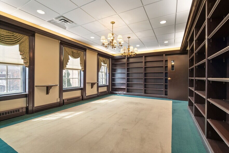 More Photos Of 19 Dove St, Albany Office For Sale