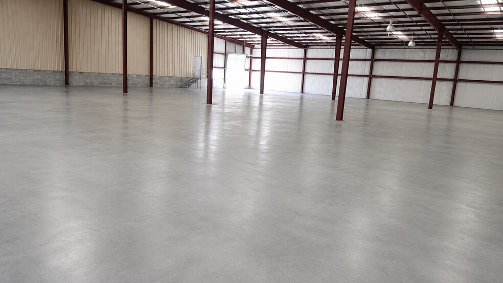 More Photos Of 6221 Monticello Rd, Columbia Warehouse For Lease