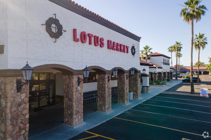 More Photos Of 2035 S Alma School Rd, Mesa Storefront For Lease