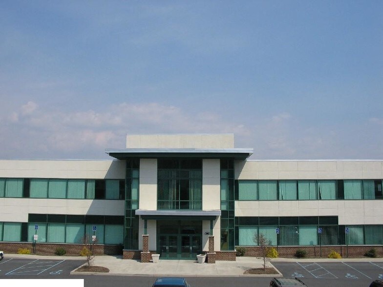 More Photos Of 72 Glenmaura National Blvd, Moosic Office For Lease