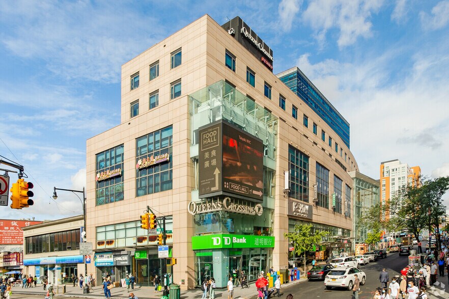 More Photos Of 136-17 39th Ave, Flushing Office Residential For Lease