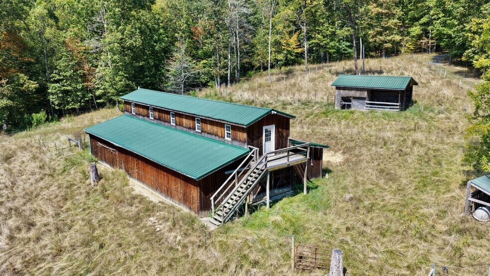 More Photos Of 158 Academy Lane Dr, Pence Springs Hotel For Sale