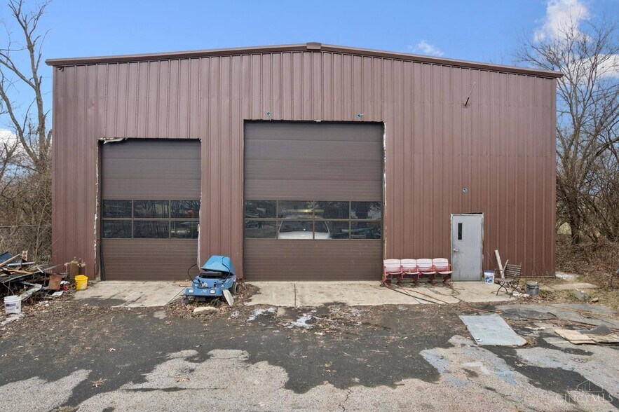 More Photos Of 4047 Mclean Dr, Cincinnati Office For Sale