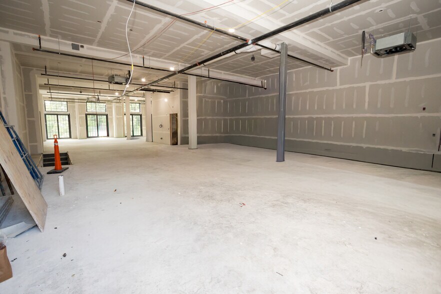 More Photos Of 15 Paterson Ave, Little Falls Storefront Retail Residential For Lease