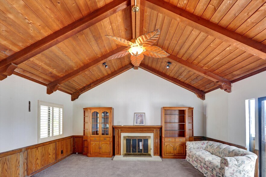 More Photos Of 784 Pomello Dr, Claremont Assisted Living For Lease