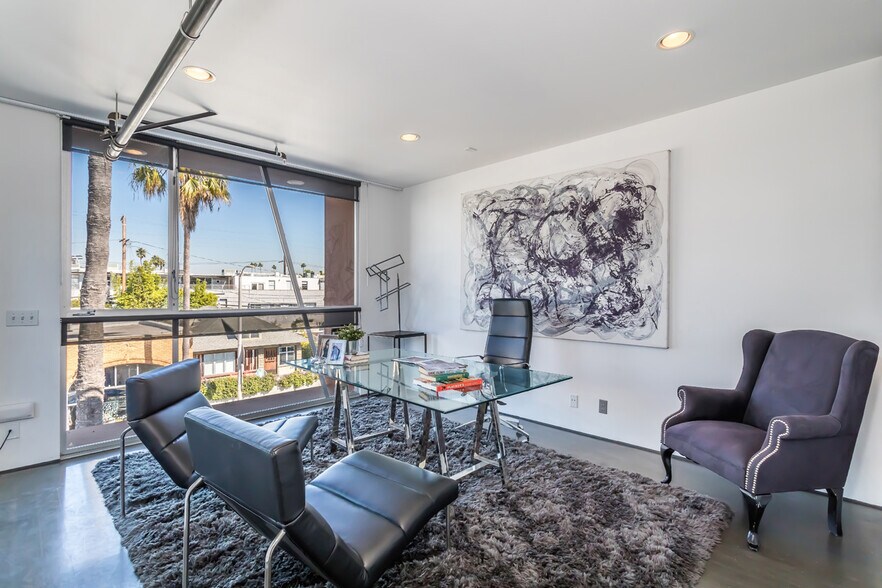More Photos Of 1212 Abbot Kinney Blvd, Venice Loft Creative Space For Sale