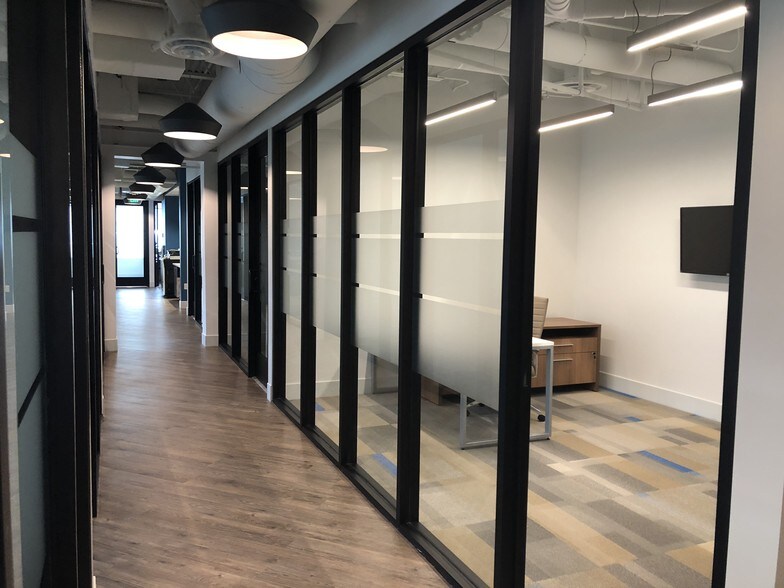 More Photos Of 2454 N McMullen Booth Rd, Clearwater Loft Creative Space For Lease