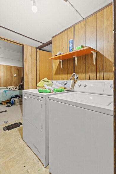 More Photos Of , Splendora Specialty For Sale