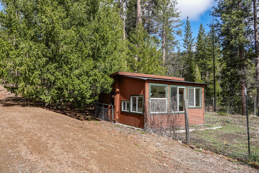 More Photos Of 6409 Kangaroo Creek Rd, Gazelle Land For Sale